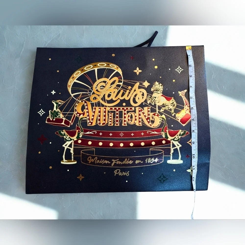 Louis Vuitton Holiday 2024 Shopping Bag – Authentic Collectible